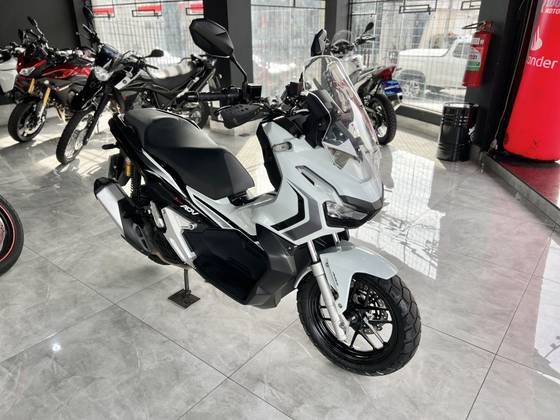 HONDA ADV 